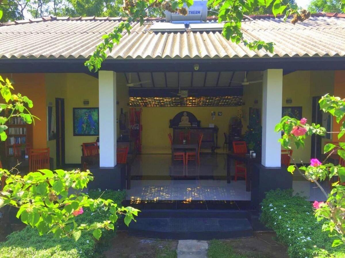 Flower Garden Lake Resort Tissamaharama Exterior photo