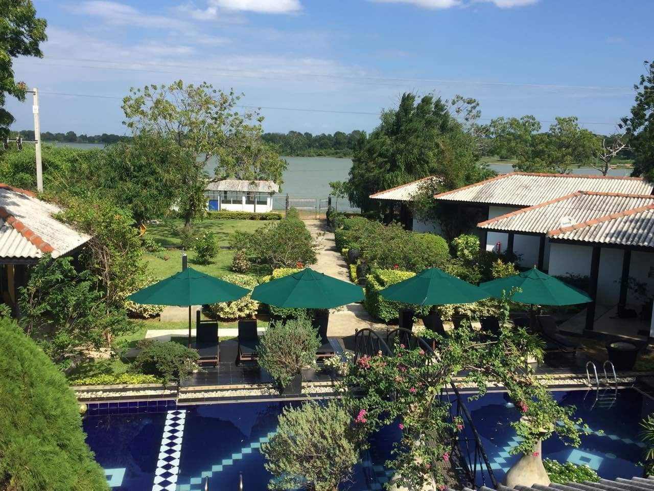 Flower Garden Lake Resort Tissamaharama Exterior photo