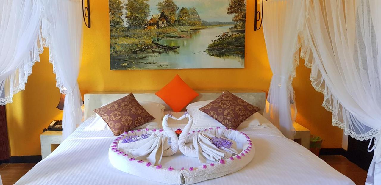 Flower Garden Lake Resort Tissamaharama Exterior photo